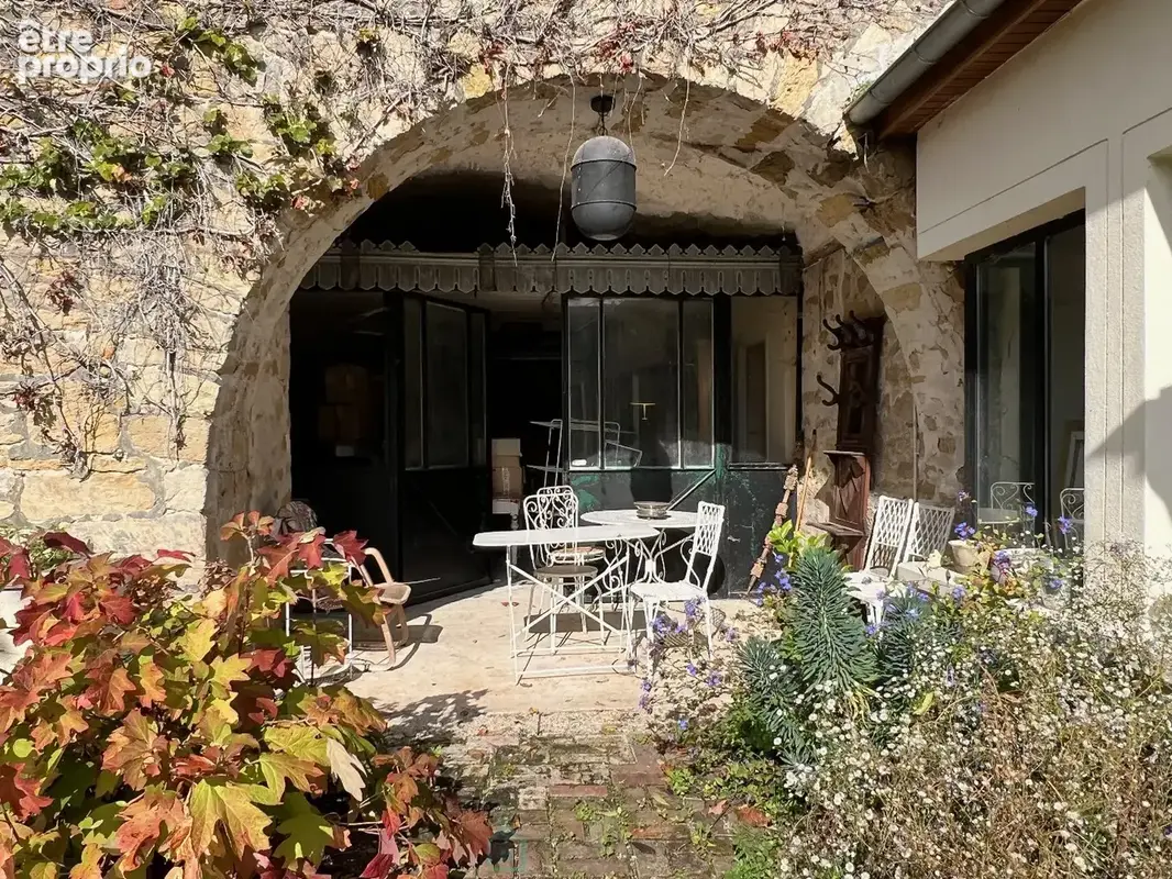Maison de charme avec dépendances - photo 5