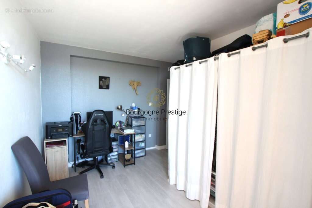 Appartement t3 avec loggia, cave et garage - photo 5