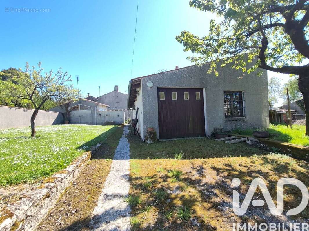 Maison 240 m² à Breuil-La-Reorte  - photo 5