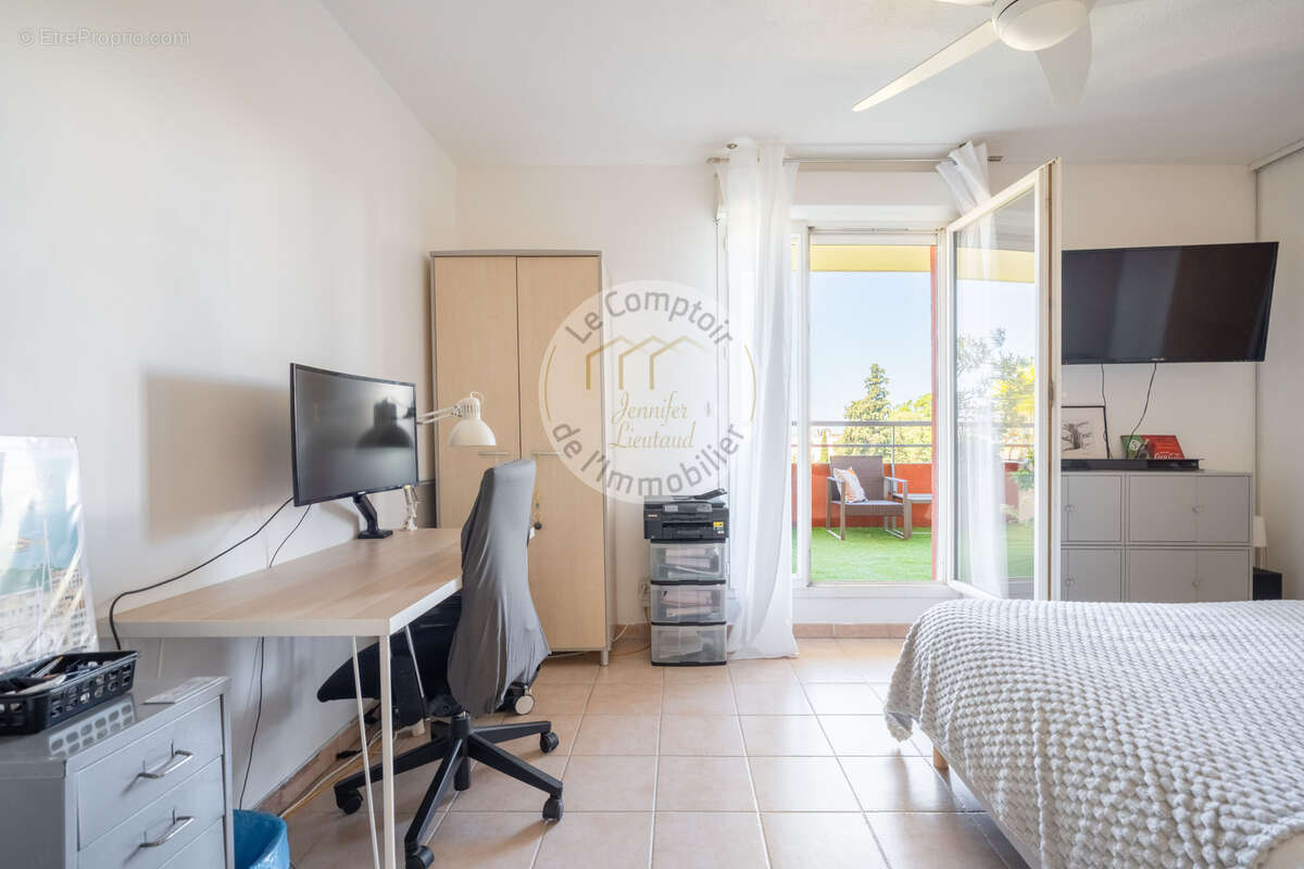 Appartement à MARSEILLE-9E