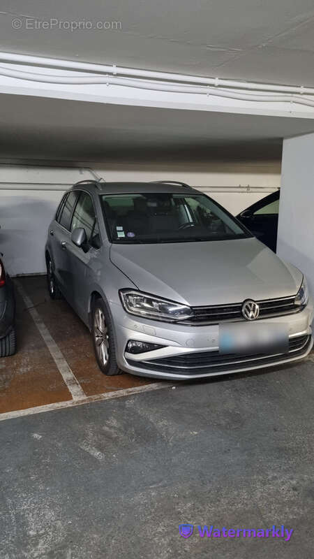 Parking à VINCENNES