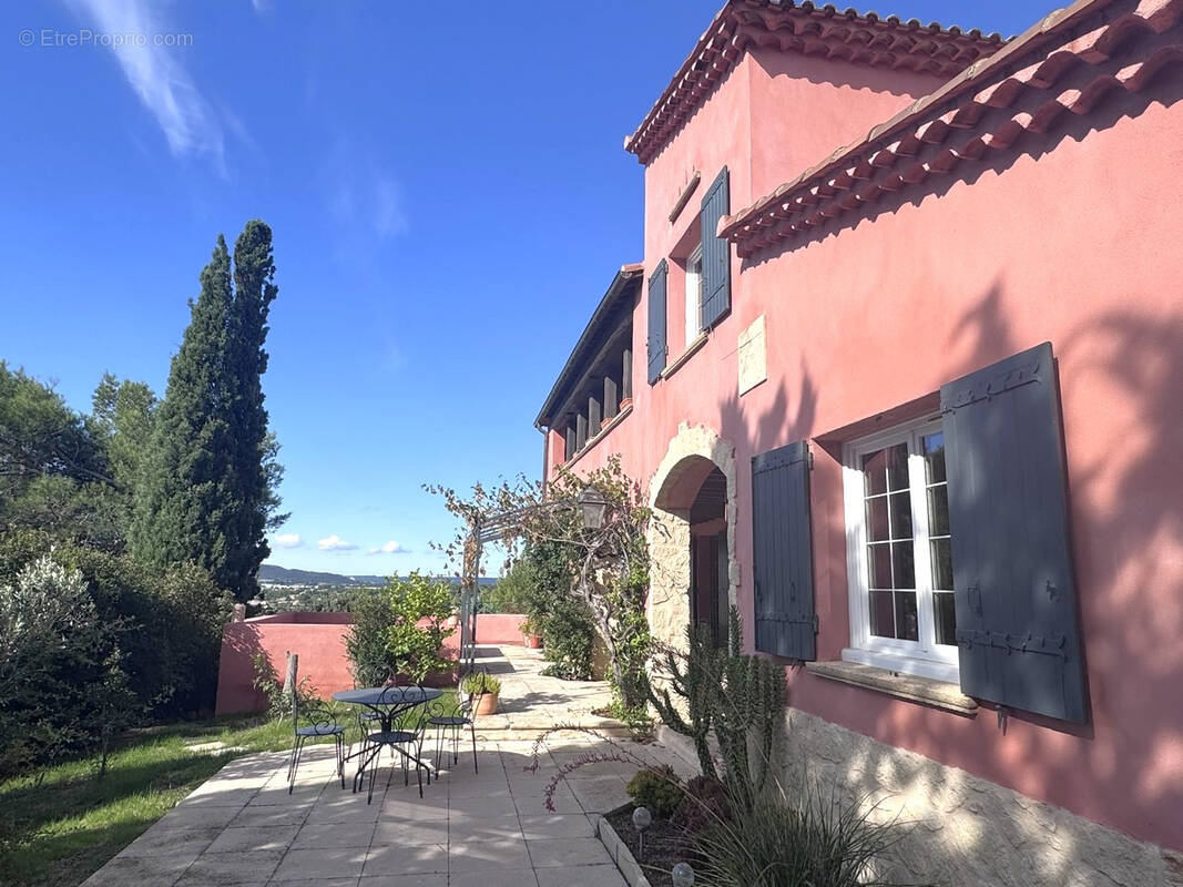 Maison à VILLENEUVE-LES-AVIGNON