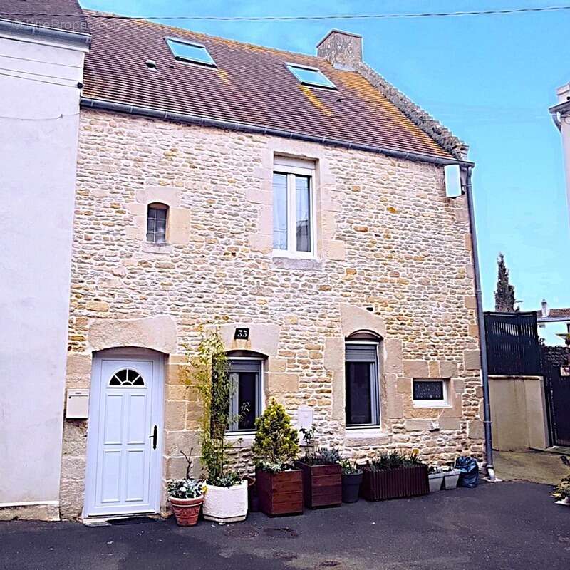 Maison à OUISTREHAM