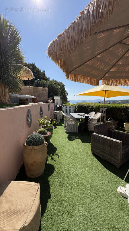 Maison à ROQUEBRUNE-SUR-ARGENS