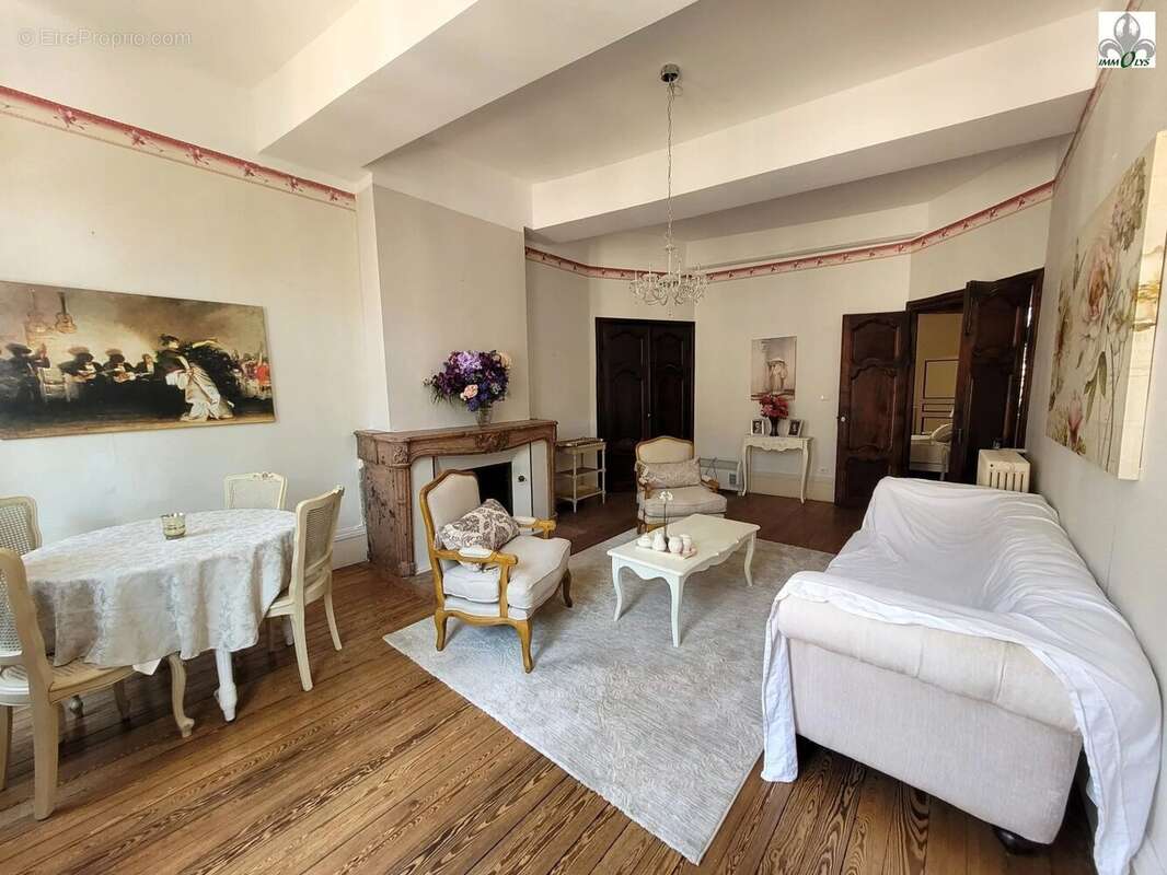 Appartement de charme dans immeuble classé - photo 2