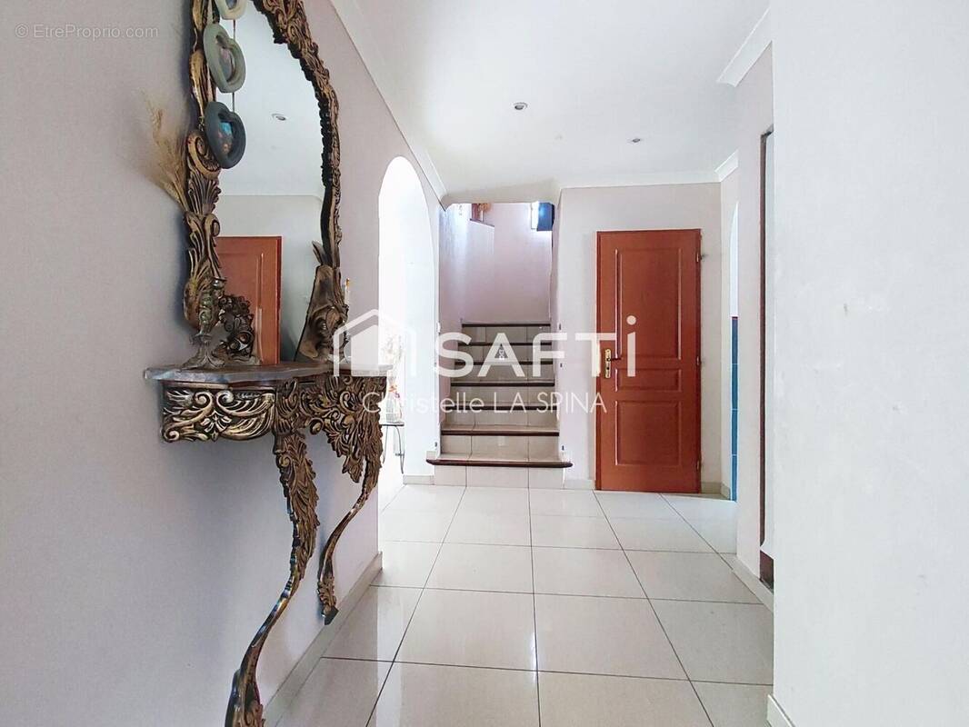 Photo 1 - Maison à MILHAUD