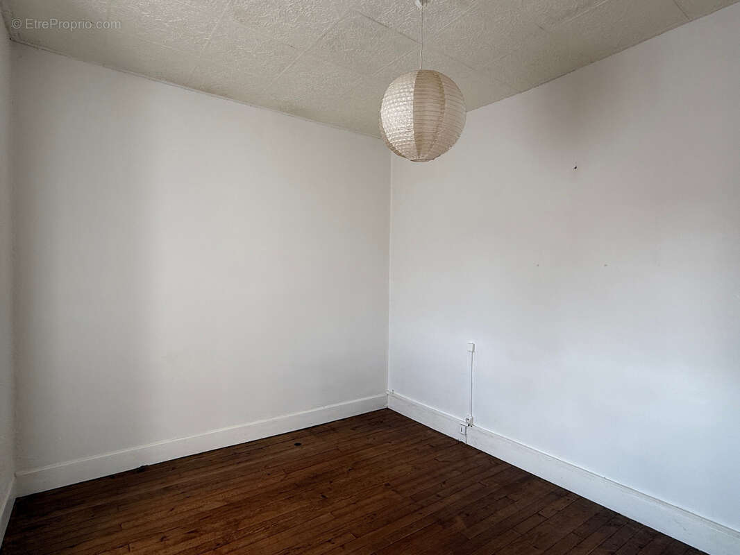 Maison à SAINT-MARTORY