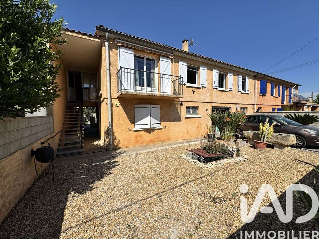 Photo 2 - Maison à RODILHAN