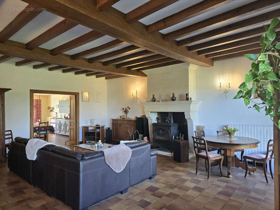 Maison à CHALAIS