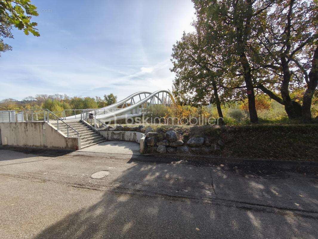 Maison à VINON-SUR-VERDON