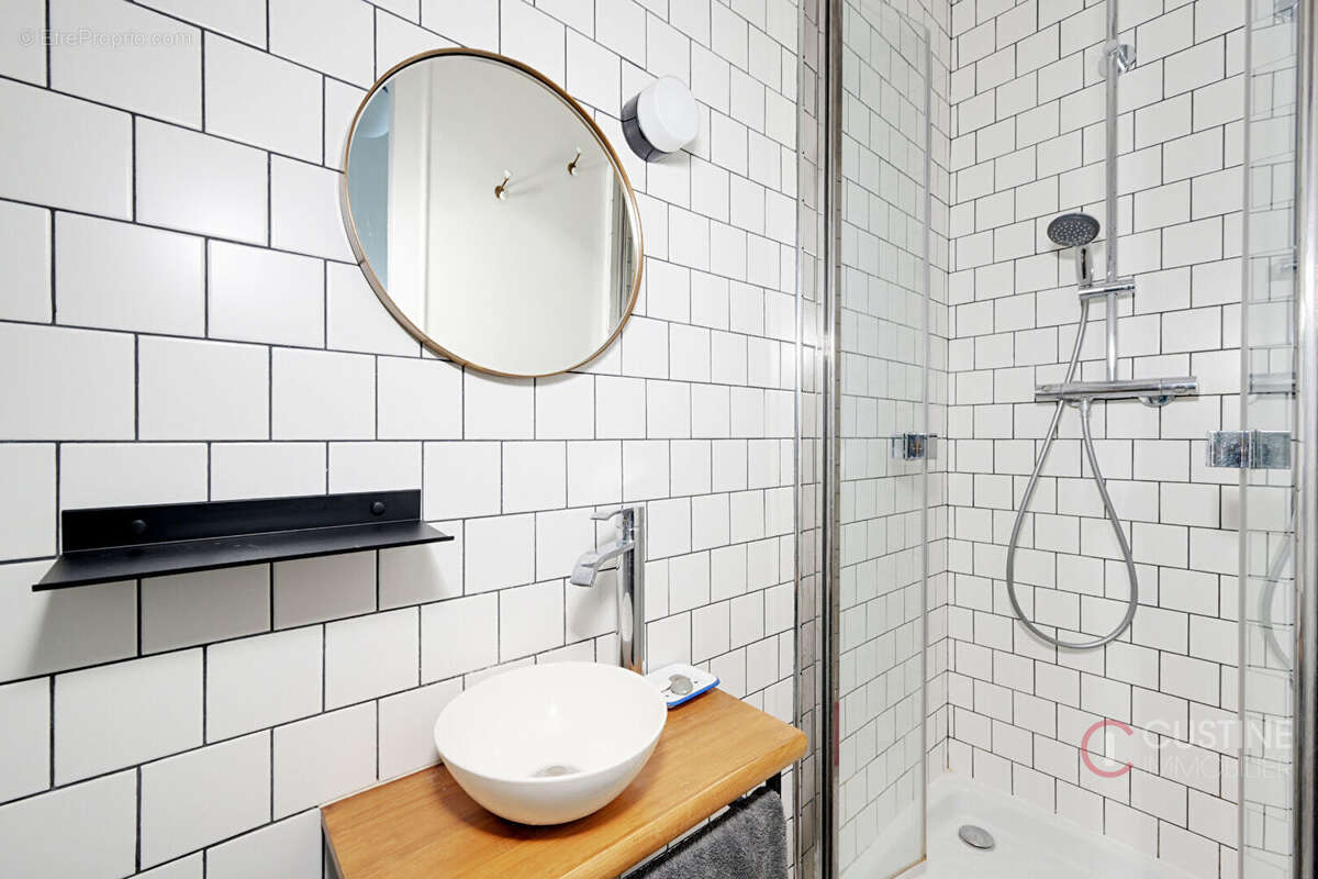 Appartement à PARIS-18E
