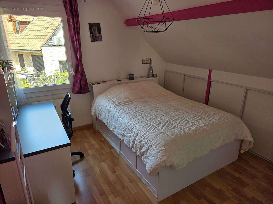 Maison à RUFFEY-LES-ECHIREY