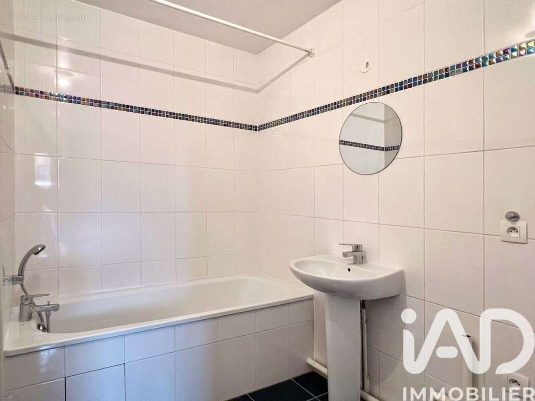 Photo 8 - Appartement à BUSSY-SAINT-GEORGES