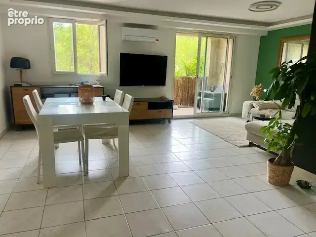 Photo Appartement à Mougins au prix de 350 000€