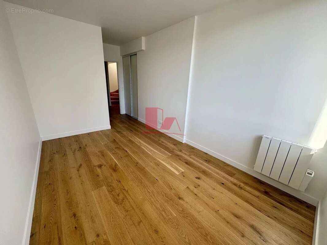 Appartement à ISSY-LES-MOULINEAUX