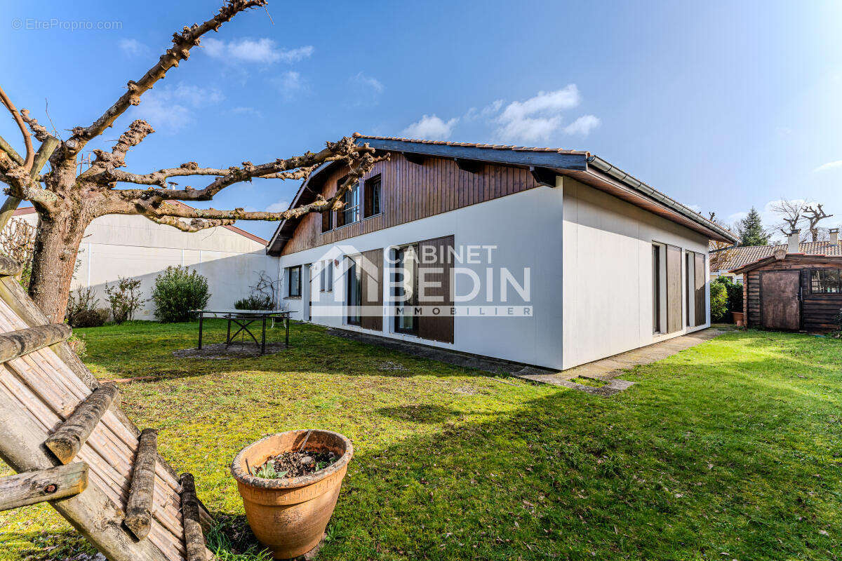 Maison à SAINT-MEDARD-EN-JALLES