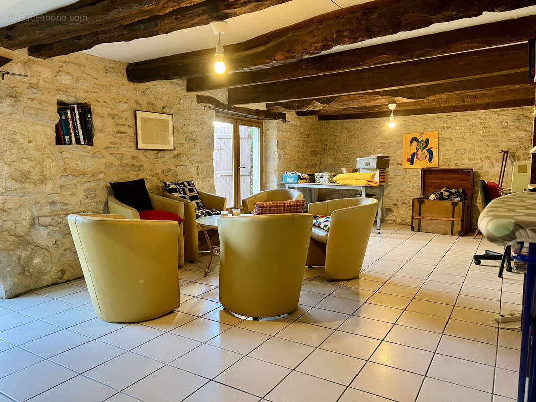 Maison de village avec Studio - T7 - 187m2 - photo 8