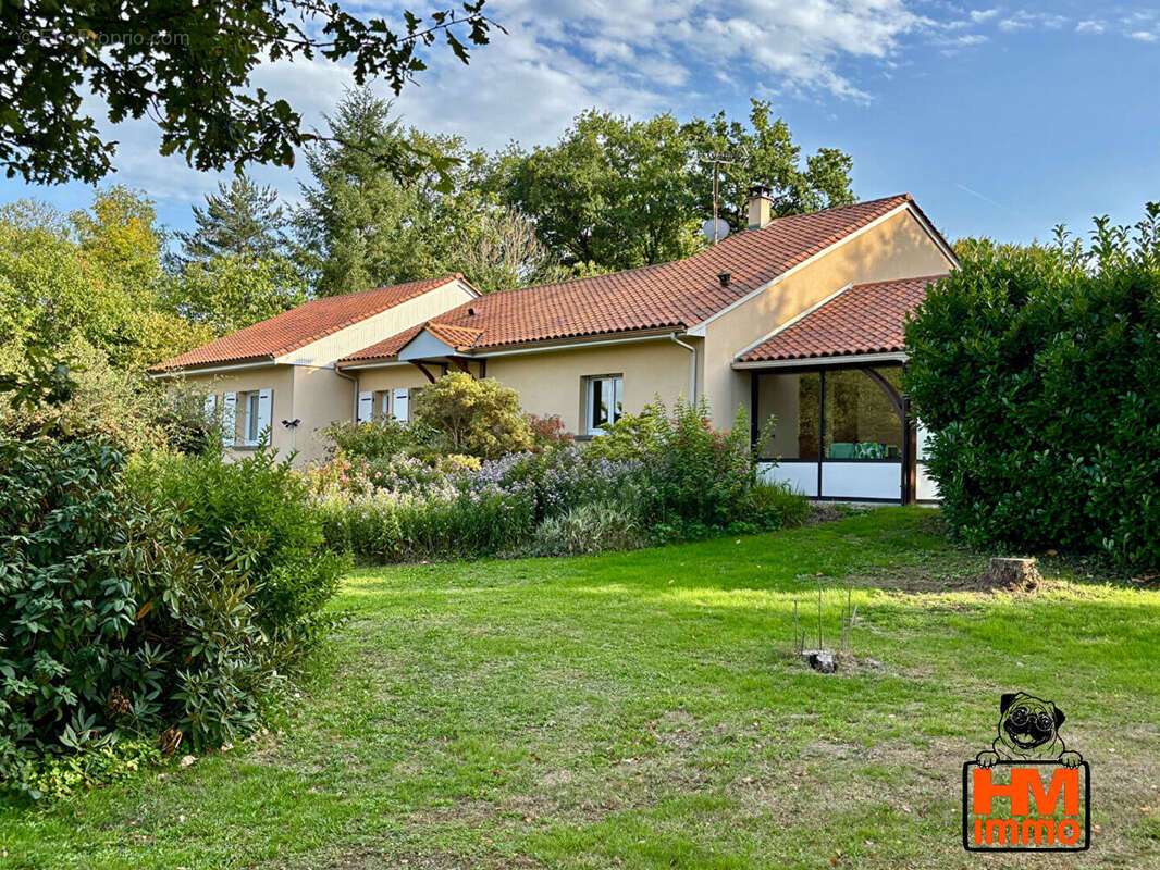 Maison à SAINT-JUST-LE-MARTEL