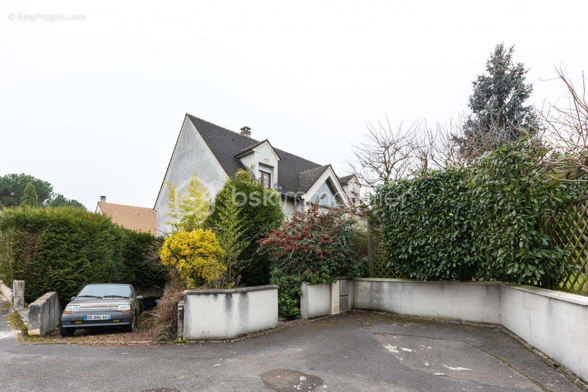 Maison familiale à vendre à Le Raincy – 266 m² - photo 13
