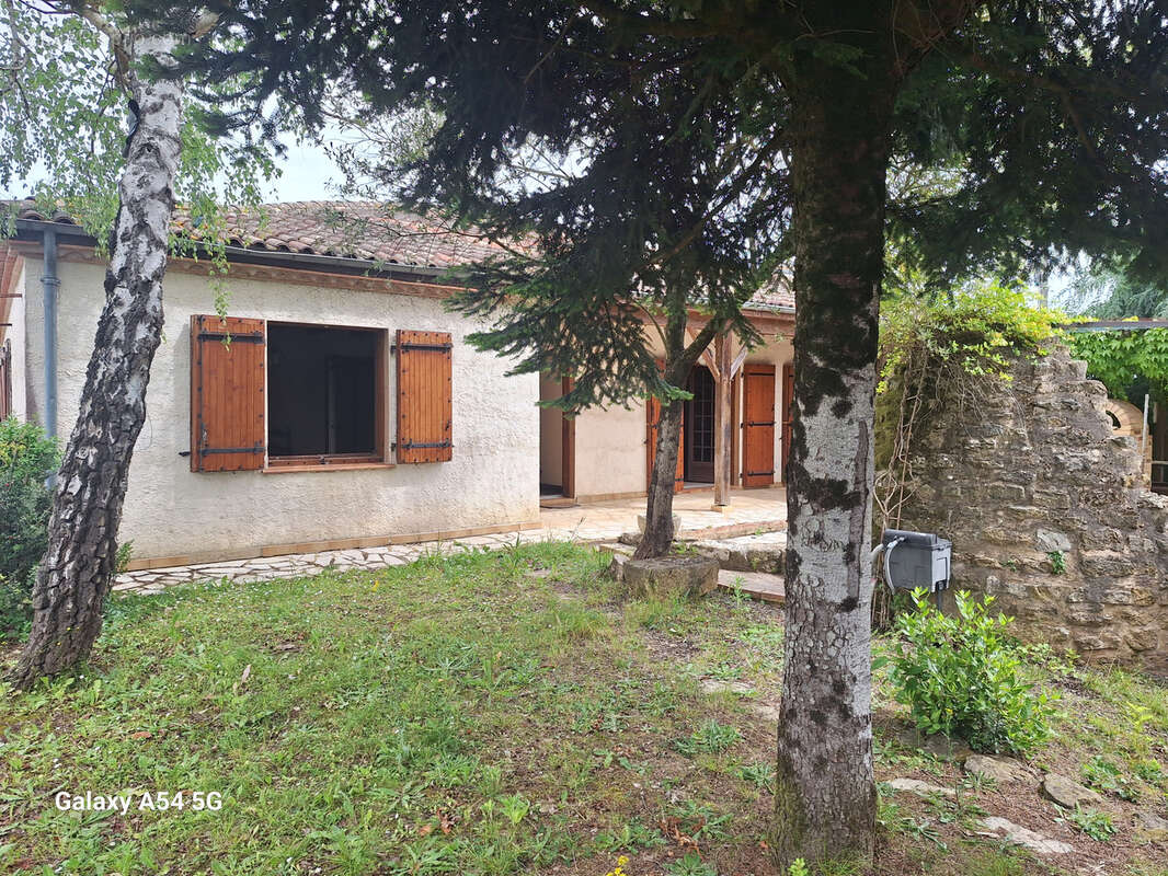 Maison à MONTAYRAL