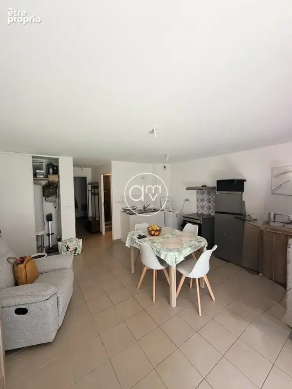 Appartement T2 VENDU LOUE avec terrasse et parking - Hauteurs de la Valette - photo 2