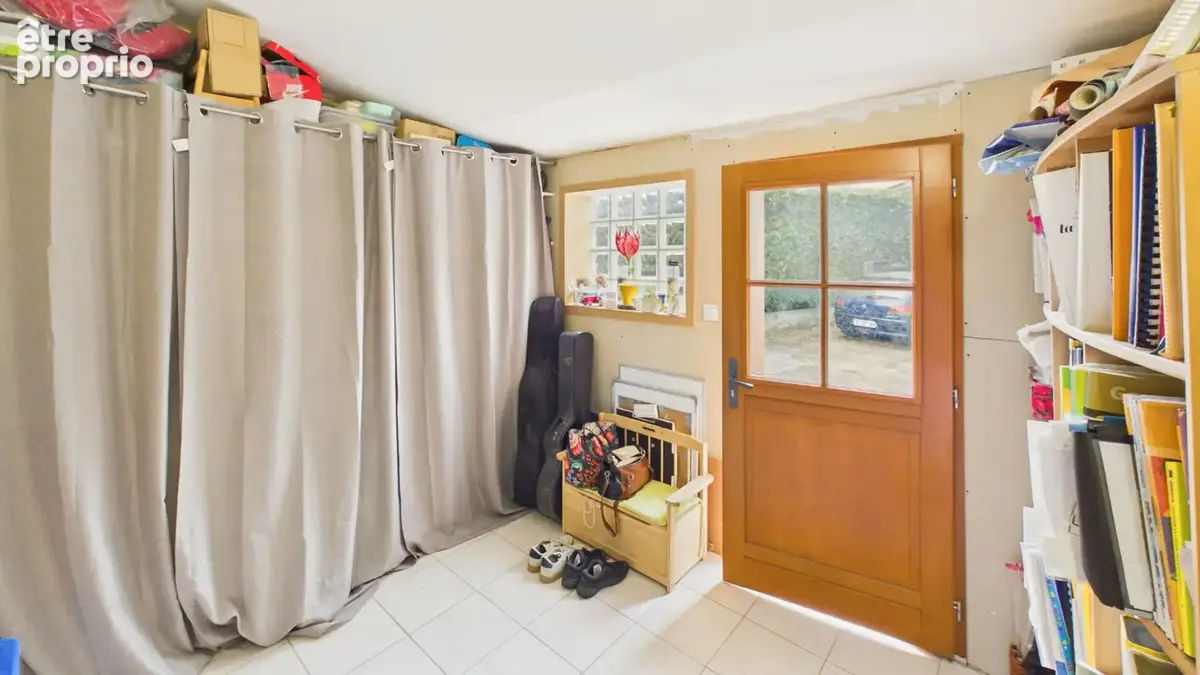 EYRAGUES Villa de plain pied 4 chambres  A deux pas des commodités - photo 10