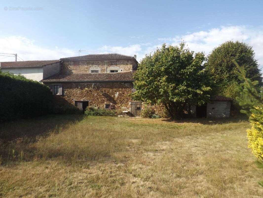 Maison à CHABRAC