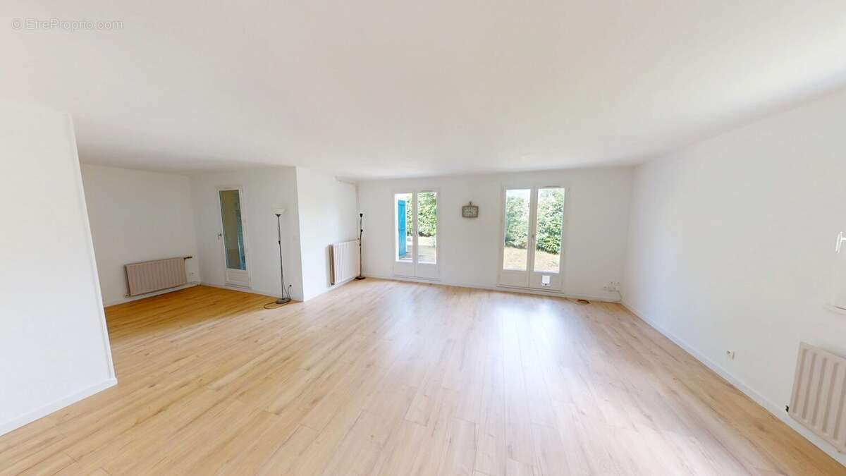 Maison 140 m² à Saran  - photo 7