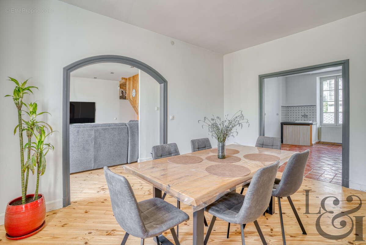 Maison en pierre à vendre à Dausse - photo 5