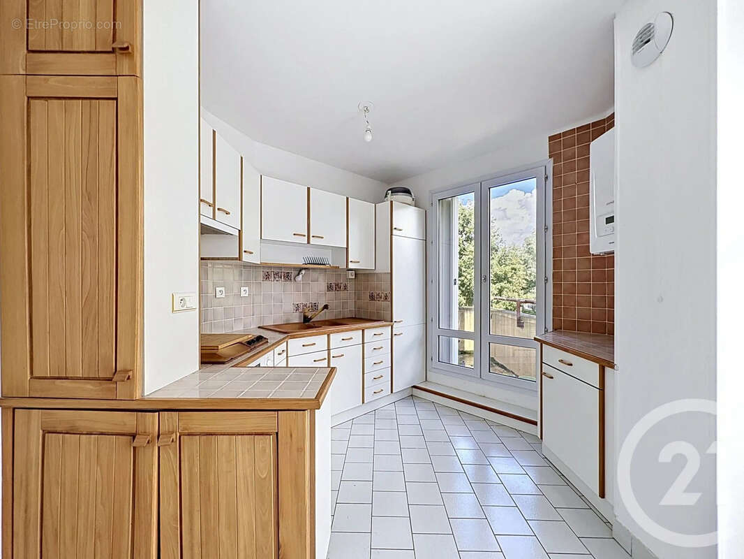 Appartement à MOISSY-CRAMAYEL
