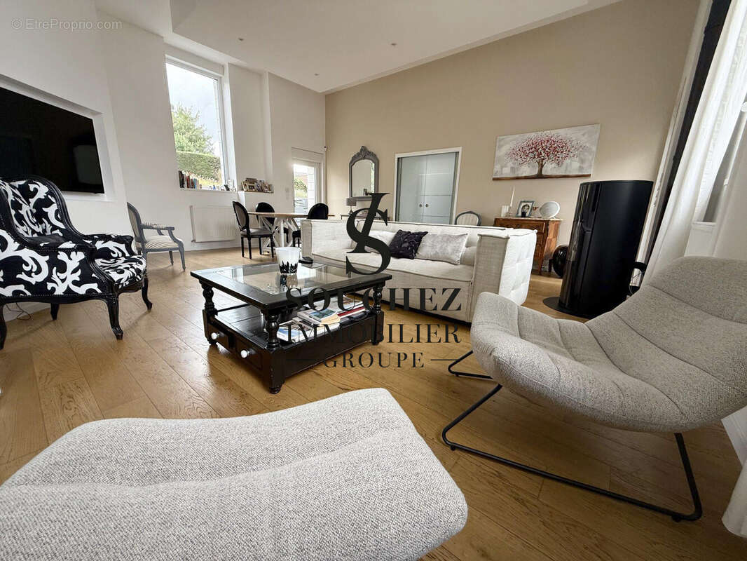 Maison à ANZIN-SAINT-AUBIN