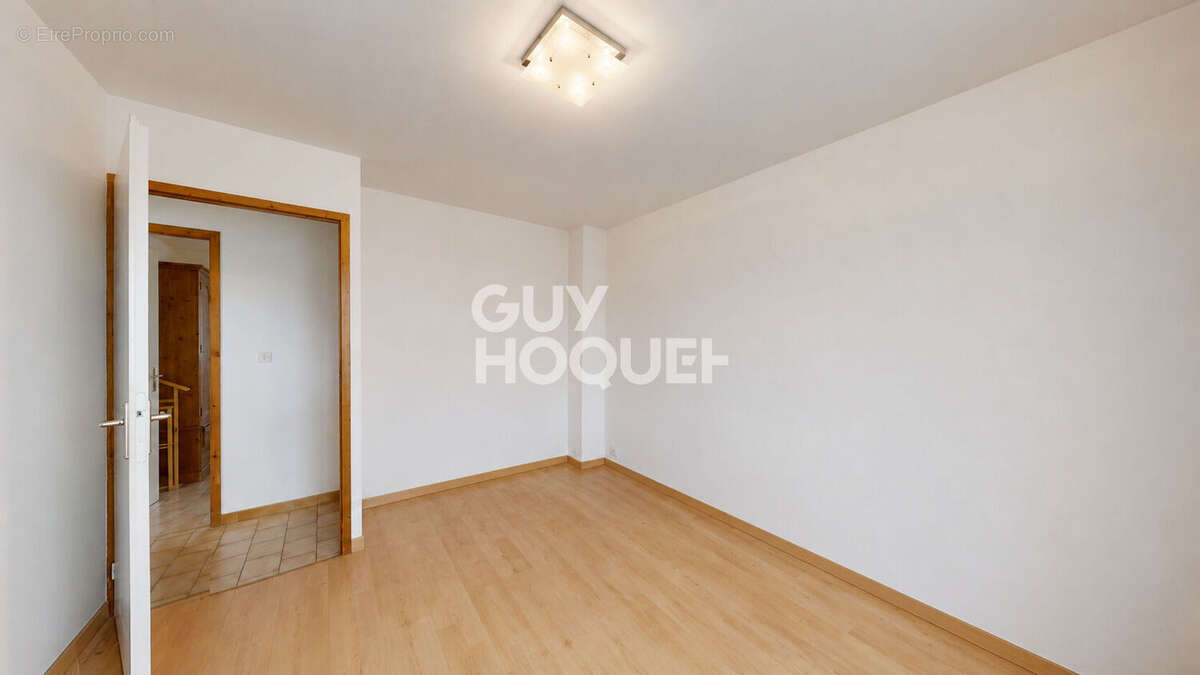 Maison familiale au calme avec piscine, grand terrain et sous-sol complet à Chavanod - photo 7