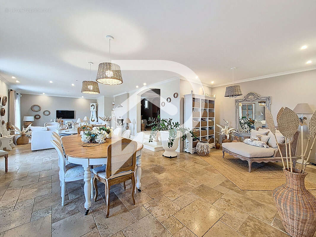 Maison à PIERRELATTE