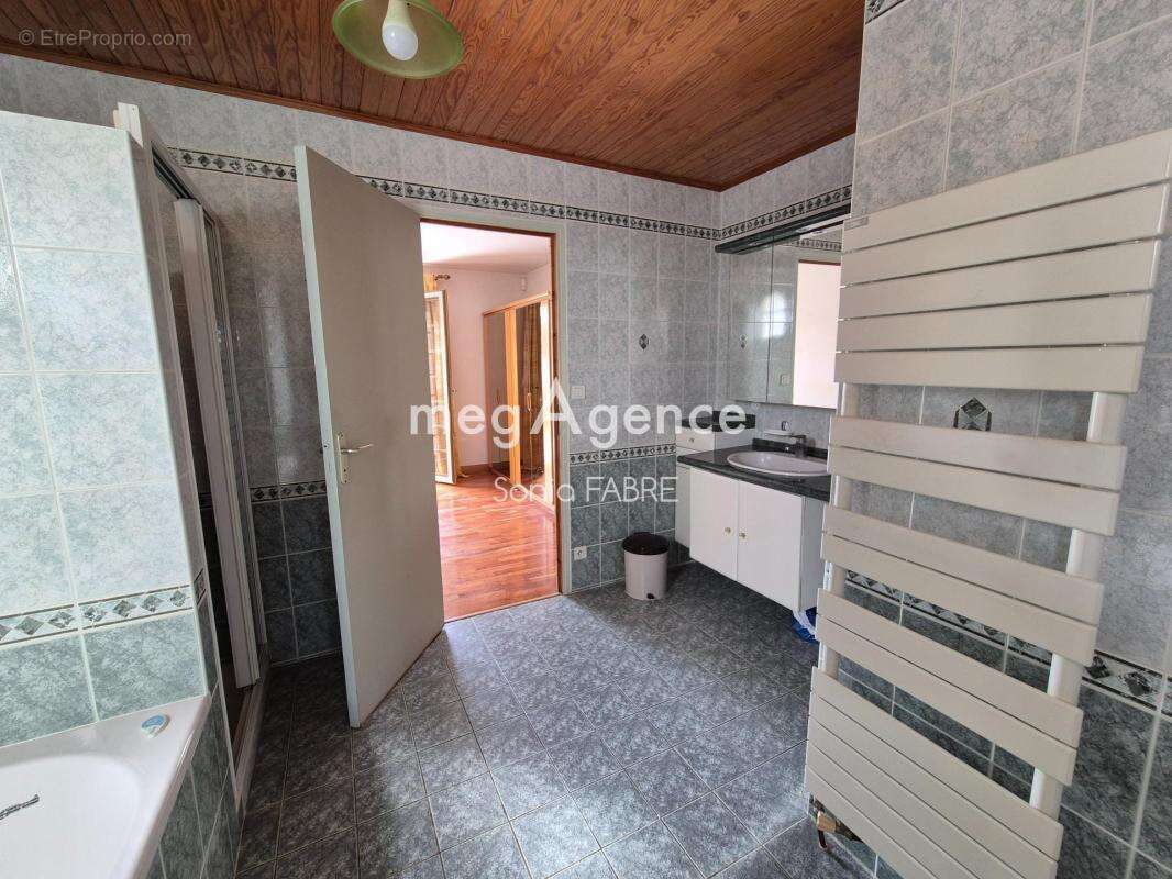 Maison à BOUGUENAIS