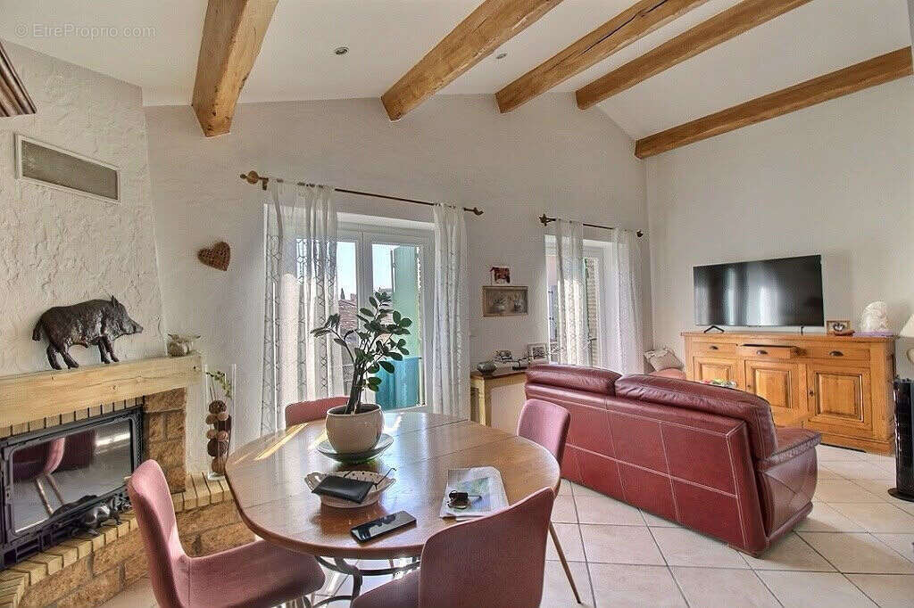 Maison de village avec double garage 68M2 et jardin - Roquebrune sur Argens - photo 4