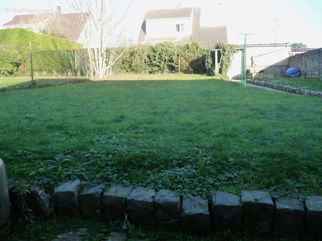 Maison à LE NOUVION-EN-THIERACHE