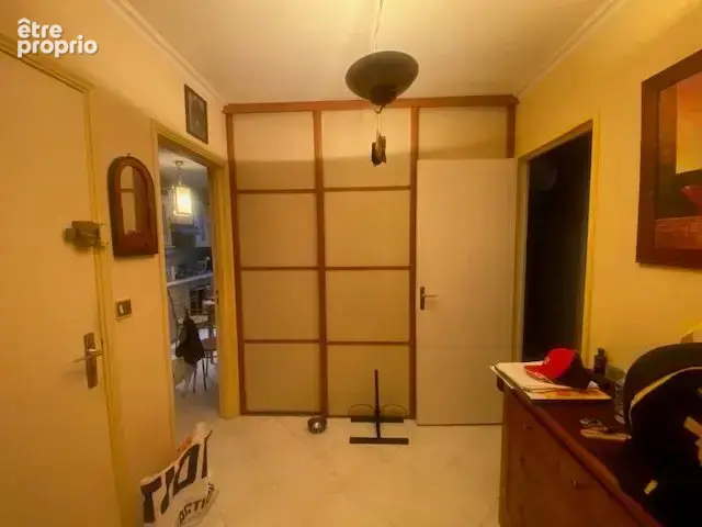 F5 93 m² dernier étage + cave  + parking - photo 1