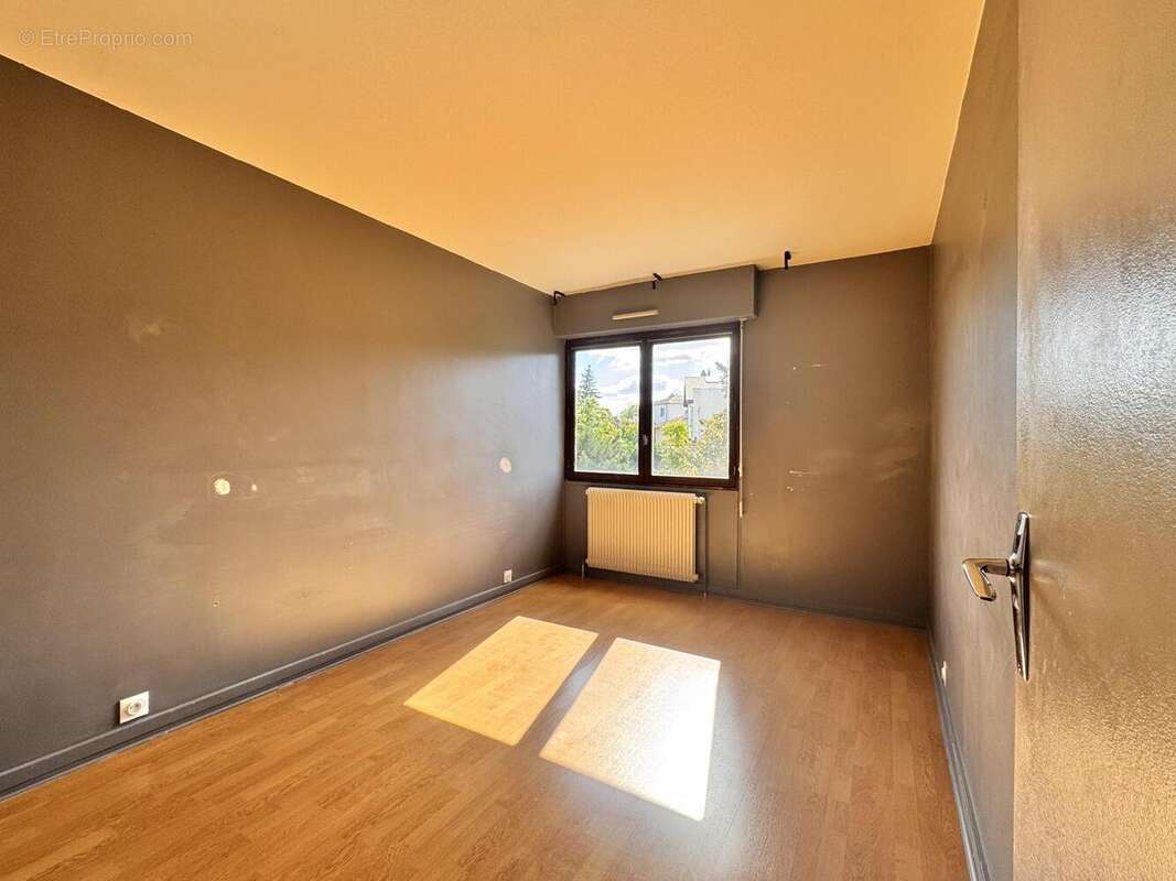   - Appartement à OULLINS