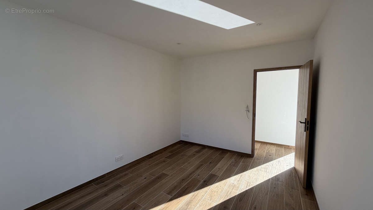 Maison à NANS-LES-PINS