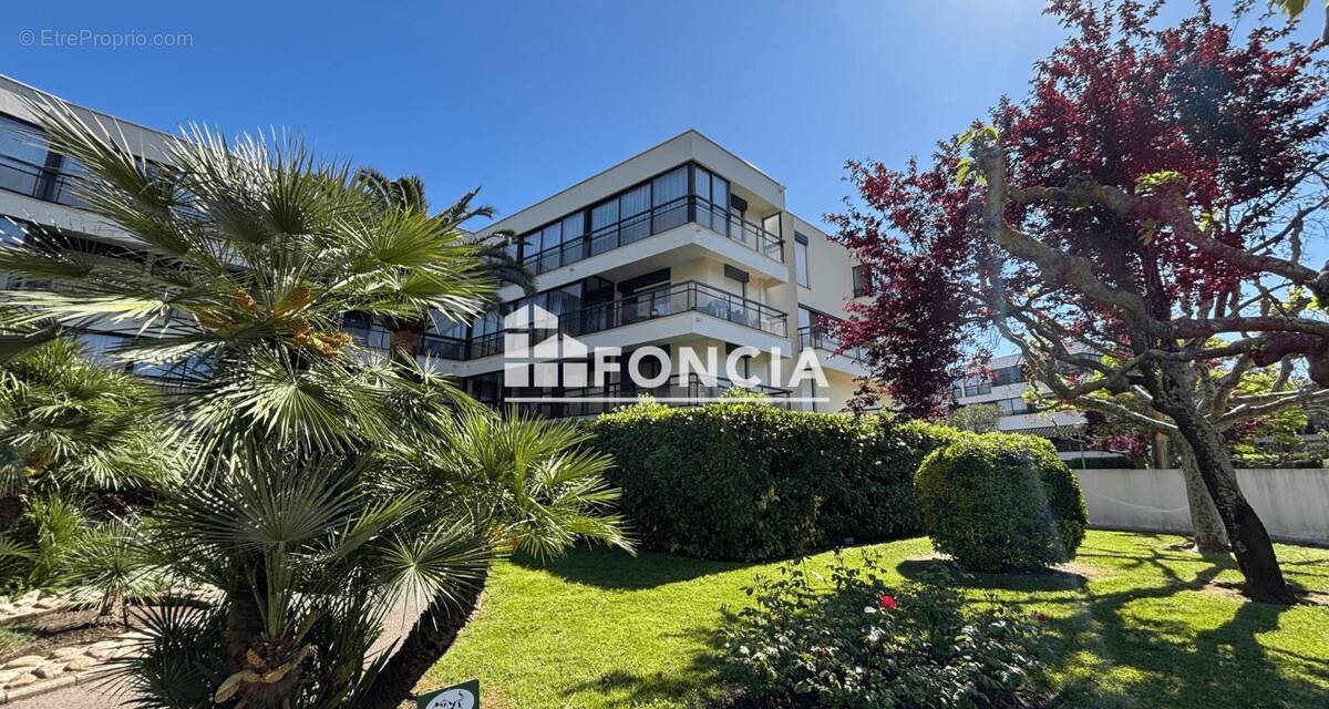 Appartement à MANDELIEU-LA-NAPOULE