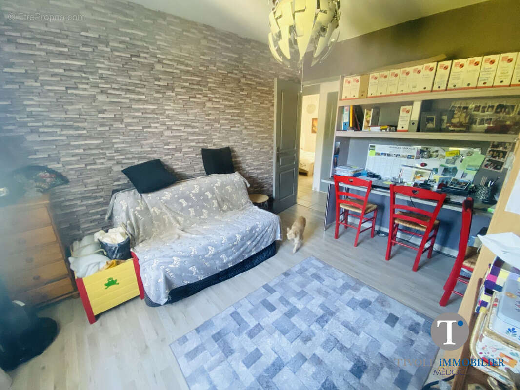 Maison à NAUJAC-SUR-MER