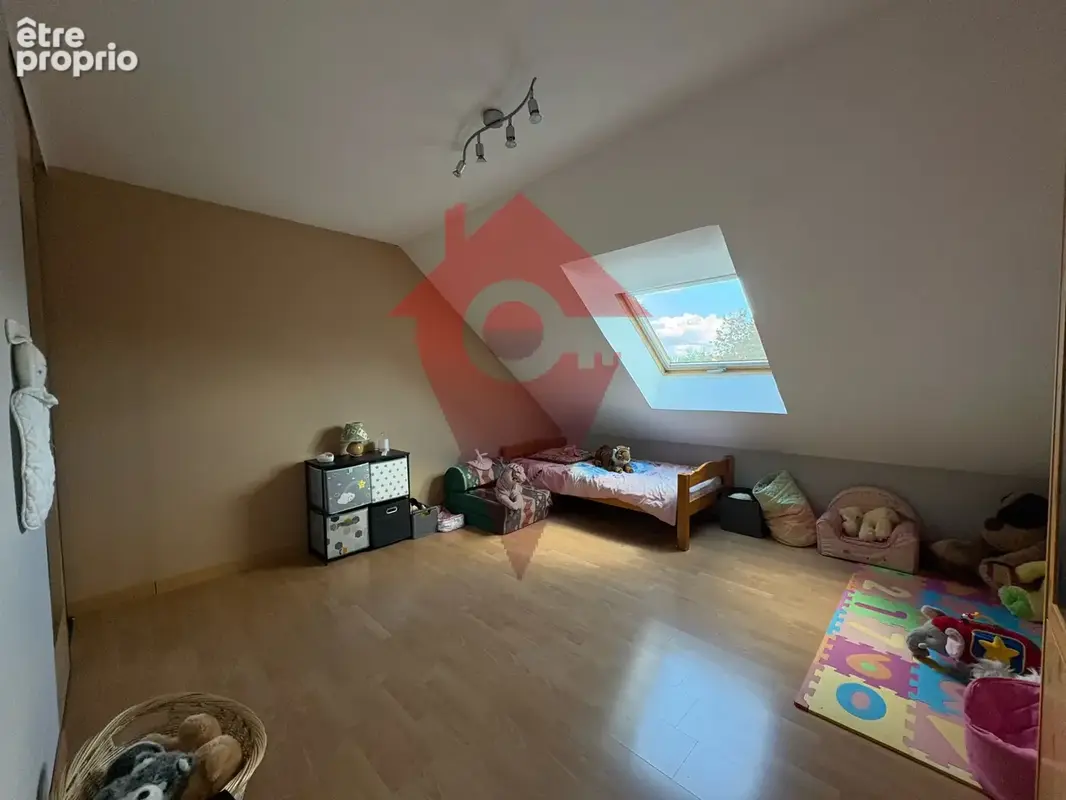 Les Alluets le Roi -Maison familiale de 182 m2 avec piscine- - photo 10