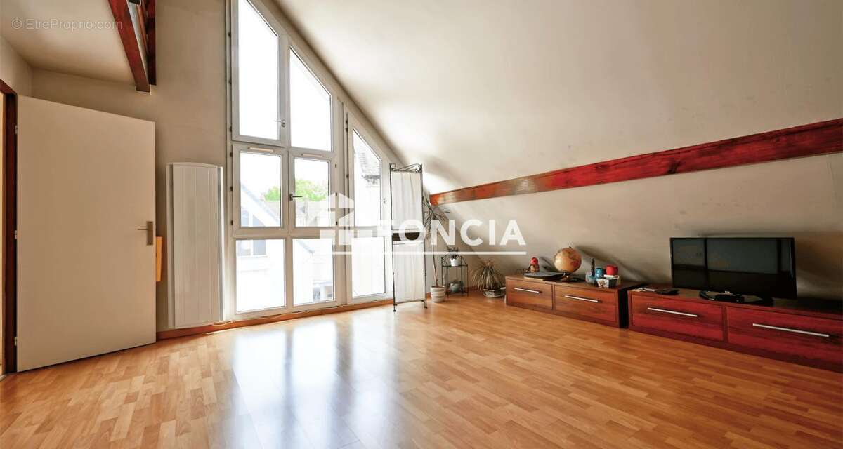 Appartement à SAINT-OUEN-L'AUMONE