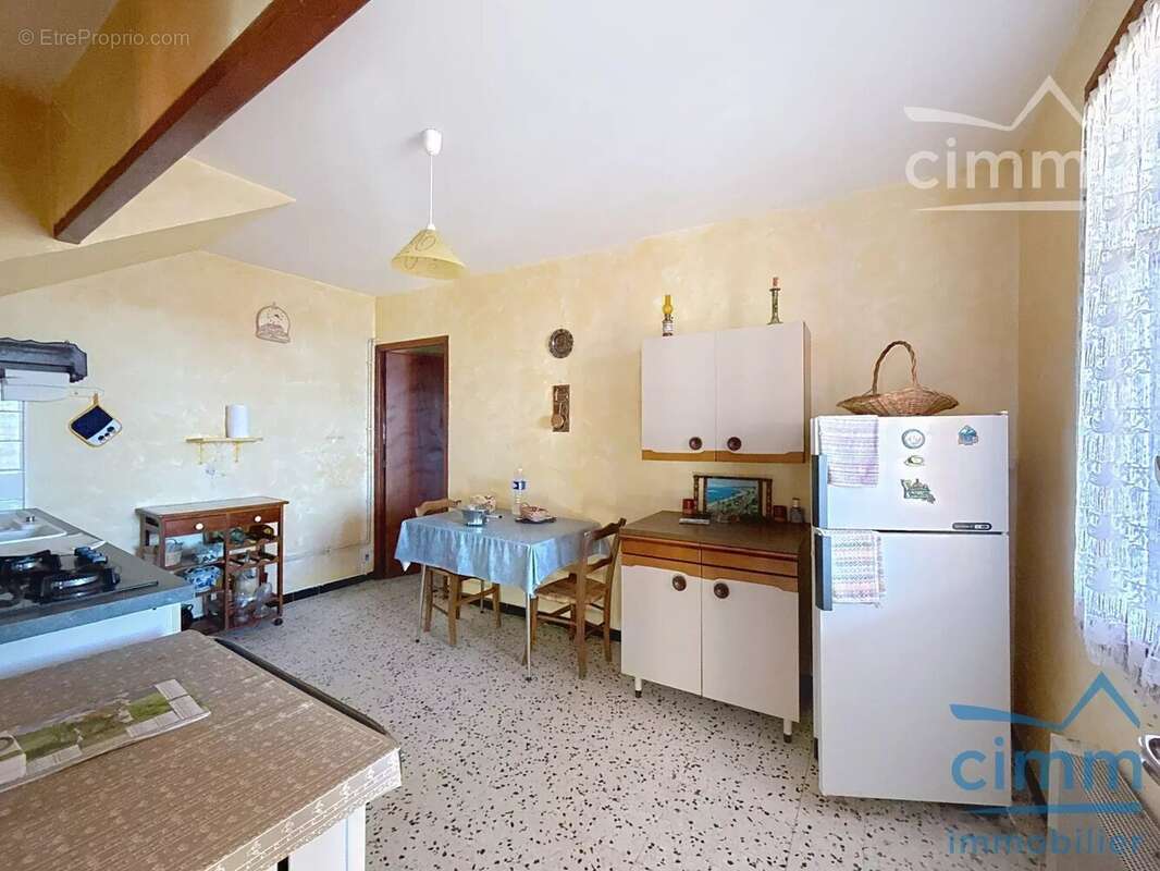 Maison à FERRASSIERES