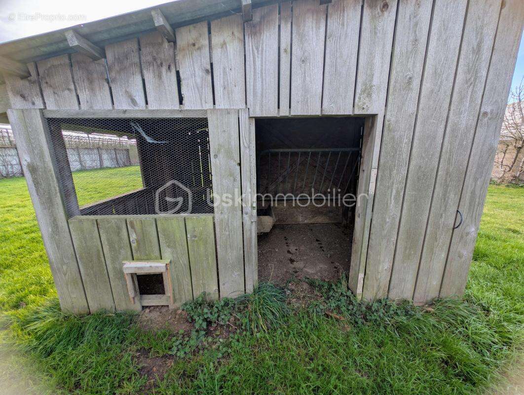 Maison à SAINT-JULIEN-DE-CONCELLES