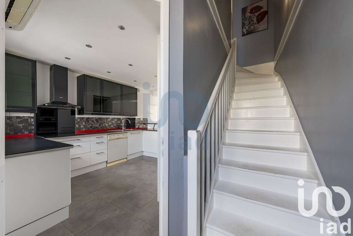 Photo 6 - Maison à LIEUSAINT