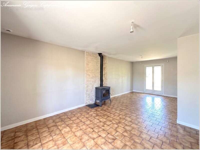 Courville-Sur-Eure - Lancey - maison de plain pied, 90 m², 3 chambres, garage, terrain 492 m² - photo 3