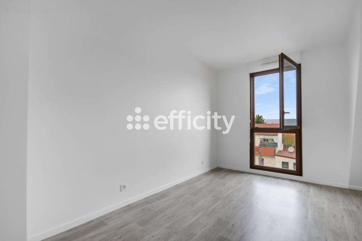 Appartement à AUBERVILLIERS