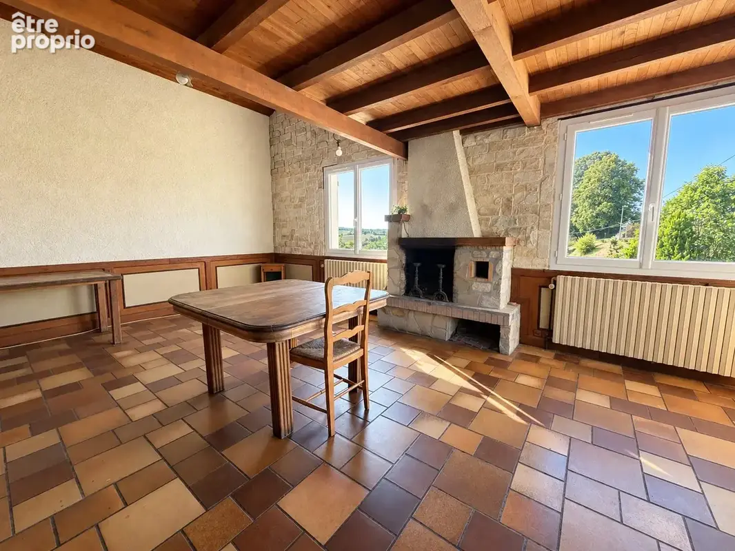 Maison 6 pièces 125 m² à vendre à Voulgezac (16250) - photo 2