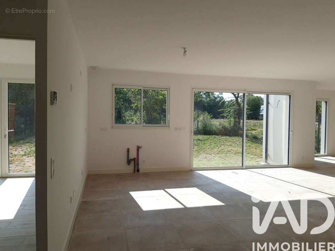 Photo 2 - Maison à SEMUSSAC